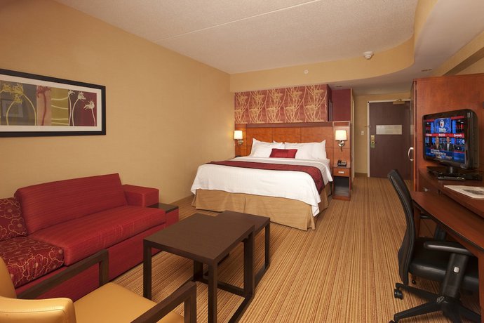 Imagen de la habitación del Hotel Courtyard By Marriott Boston Waltham. Foto 11