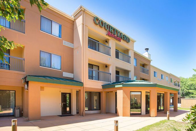 Imagen de los exteriores del Hotel Courtyard By Marriott Boston Westborough. Foto 8