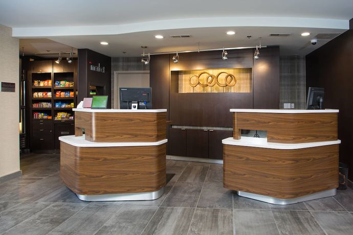 Imagen de los interiores del Hotel Courtyard By Marriott Boston Westborough. Foto 13
