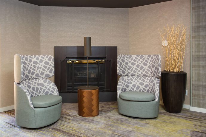 Imagen de los interiores del Hotel Courtyard By Marriott Boston Westborough. Foto 15