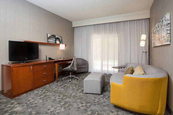 Imagen de la habitación del Hotel Courtyard By Marriott Boston Westborough. Foto 7