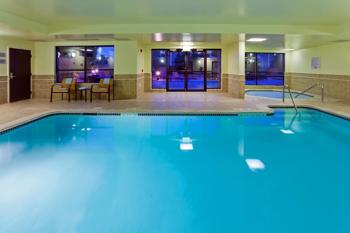 Imagen de la piscina del Hotel Courtyard By Marriott Boulder Broomfield. Foto 19