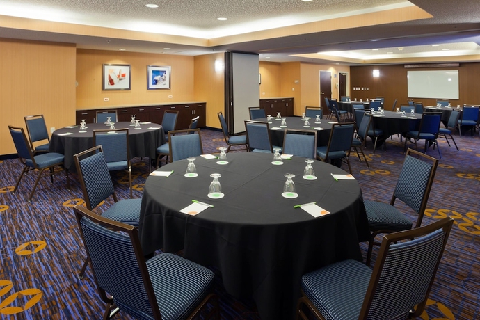 Imagen de los interiores del Hotel Courtyard By Marriott Boulder Broomfield. Foto 18