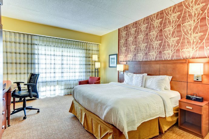 Imagen de la habitación del Hotel Courtyard By Marriott Bridgeport Clarksburg. Foto 9