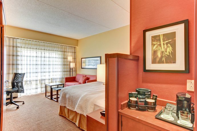 Imagen de la habitación del Hotel Courtyard By Marriott Bridgeport Clarksburg. Foto 15