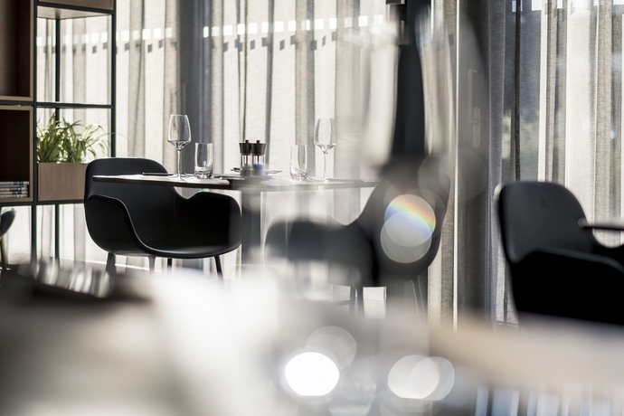 Imagen del bar/restaurante del Hotel Courtyard By Marriott Brno. Foto 3