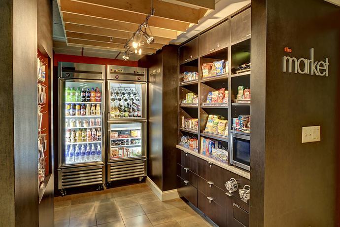 Imagen de los interiores del Hotel Courtyard By Marriott Burlington, Westview Terrace. Foto 18