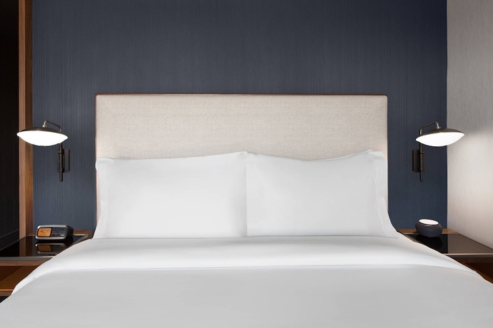 Imagen de la habitación del Hotel Courtyard By Marriott Calgary Downtown. Foto 7