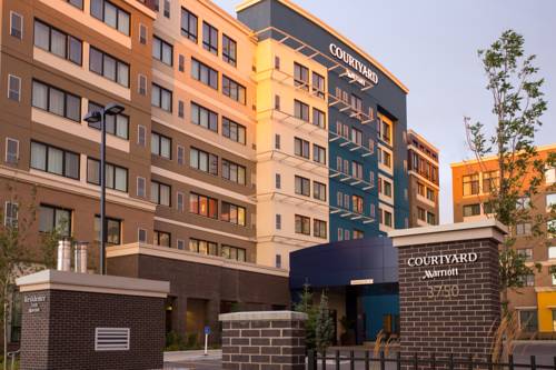 Imagen general del Hotel Courtyard By Marriott Calgary South. Foto 2