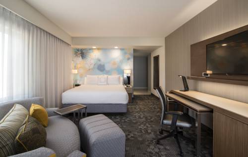Imagen de la habitación del Hotel Courtyard By Marriott Calgary South. Foto 3