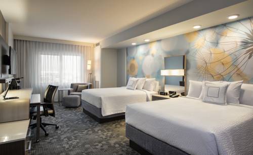 Imagen de la habitación del Hotel Courtyard By Marriott Calgary South. Foto 4