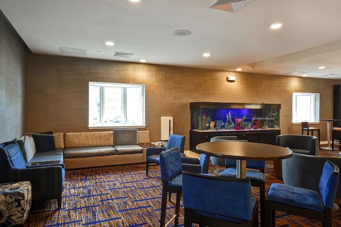 Imagen de los interiores del Hotel Courtyard By Marriott Cape Cod Hyannis. Foto 15