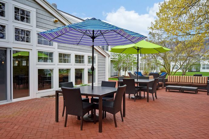 Imagen general del Hotel Courtyard By Marriott Cape Cod Hyannis. Foto 2