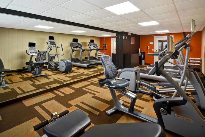 Imagen de los interiores del Hotel Courtyard By Marriott Cape Cod Hyannis. Foto 19