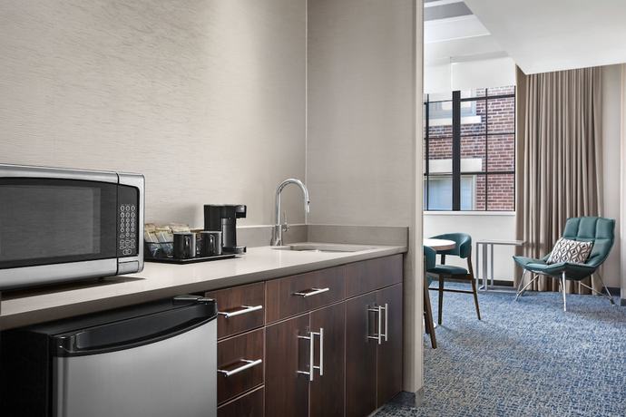 Imagen de la habitación del Hotel Courtyard By Marriott Cape Girardeau Downtown. Foto 2