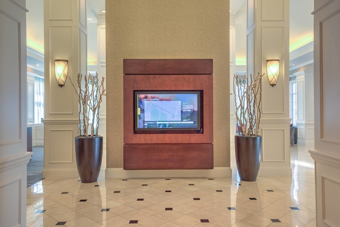 Imagen de los interiores del Hotel Courtyard By Marriott Chapel Hill. Foto 15