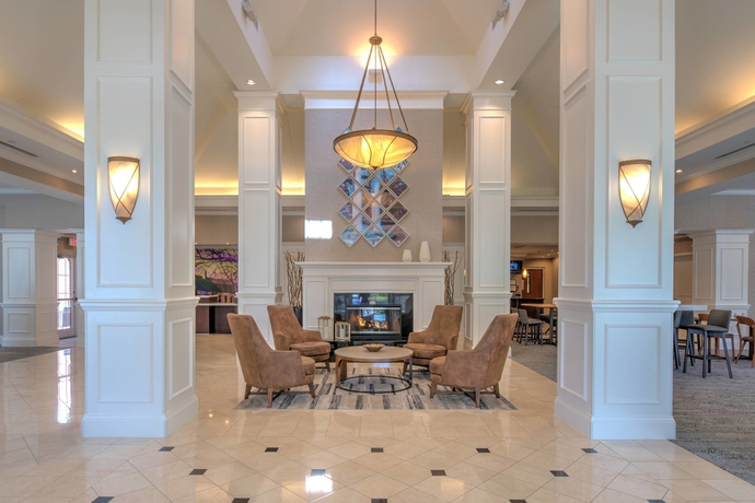 Imagen de los interiores del Hotel Courtyard By Marriott Chapel Hill. Foto 18