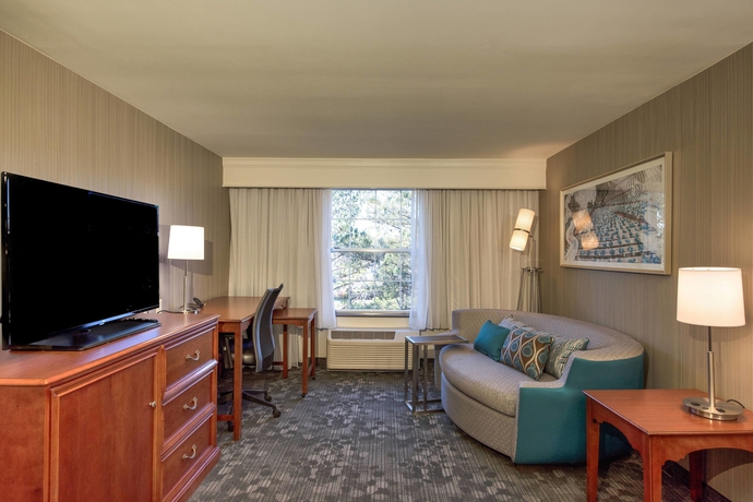 Imagen de la habitación del Hotel Courtyard By Marriott Chapel Hill. Foto 13