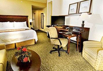 Imagen de la habitación del Hotel Courtyard By Marriott Charleston Mount Pleasant. Foto 6