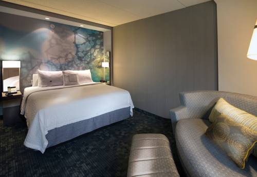 Imagen de la habitación del Hotel Courtyard By Marriott Charleston Summerville. Foto 5