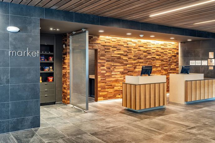 Imagen de los interiores del Hotel Courtyard By Marriott Charleston-north Charleston. Foto 17