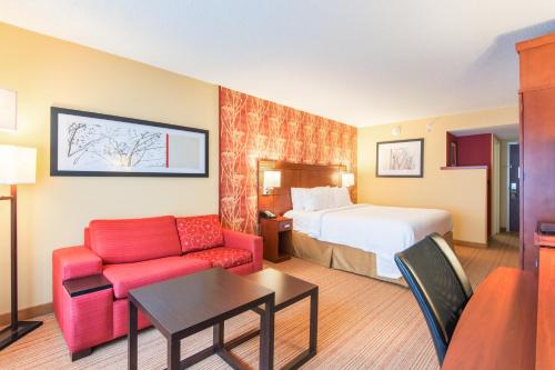 Imagen de la habitación del Hotel Courtyard By Marriott Charlotte Airport/billy Graham Parkway. Foto 6