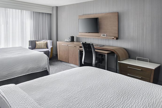 Imagen de la habitación del Hotel Courtyard By Marriott Charlotte City Center. Foto 7