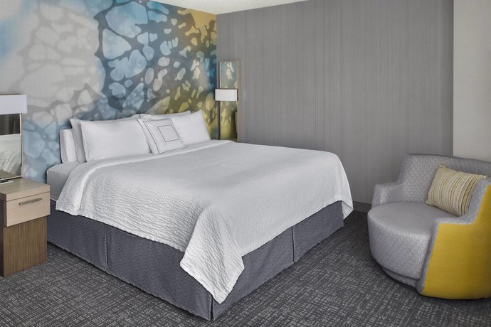 Imagen de la habitación del Hotel Courtyard By Marriott Charlotte City Center. Foto 8