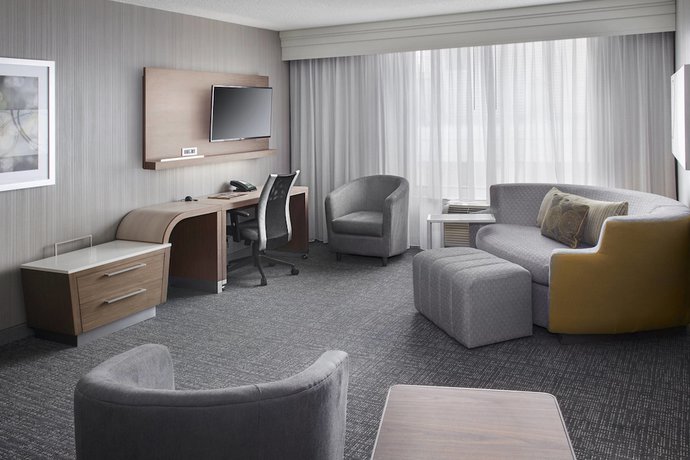 Imagen de la habitación del Hotel Courtyard By Marriott Charlotte City Center. Foto 10