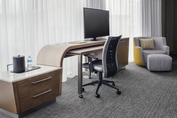 Imagen de la habitación del Hotel Courtyard By Marriott Charlotte City Center. Foto 11