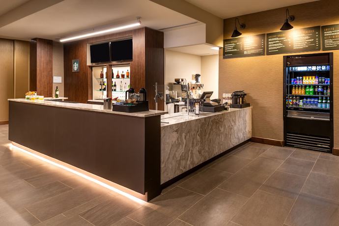 Imagen del bar/restaurante del Hotel Courtyard By Marriott Charlotte Northlake. Foto 10
