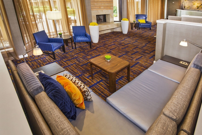 Imagen de los interiores del Hotel Courtyard By Marriott Charlottesville. Foto 16