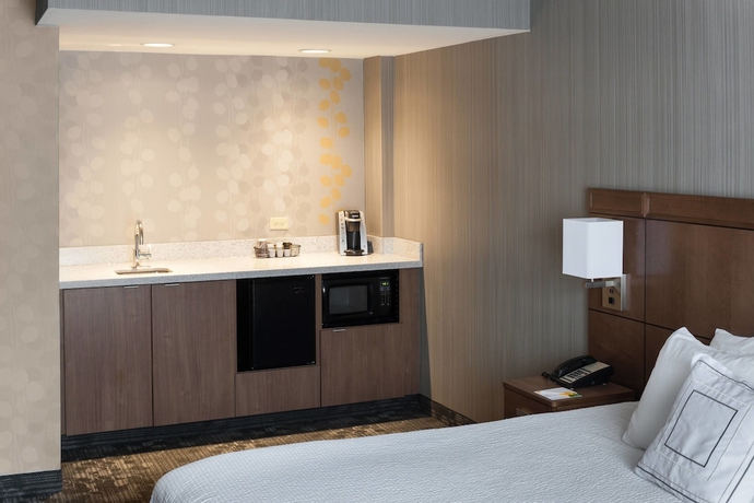 Imagen de la habitación del Hotel Courtyard By Marriott Charlottesville University Medical Ctr. Foto 7