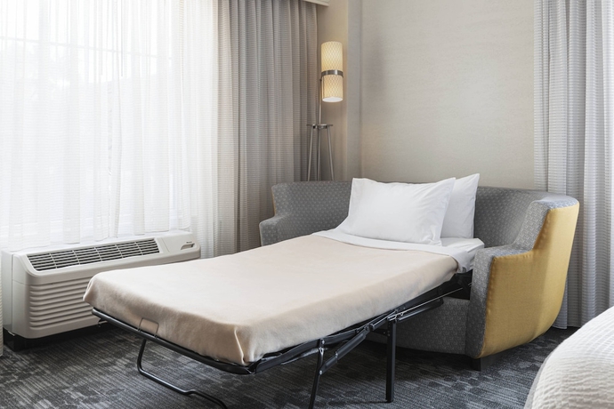 Imagen de la habitación del Hotel Courtyard By Marriott Charlottesville University Medical Ctr. Foto 10