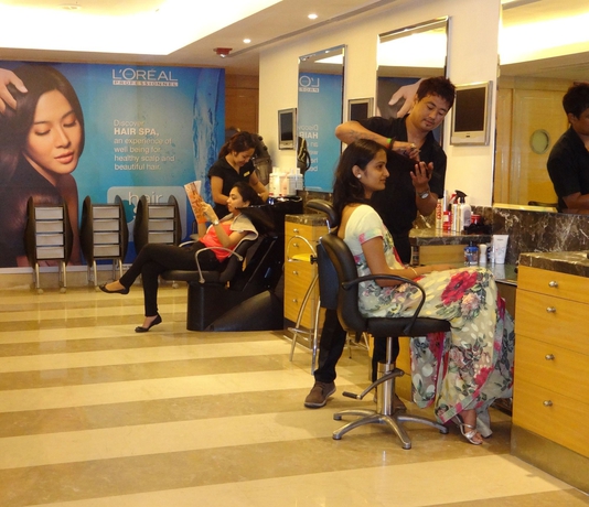 Imagen de los interiores del Hotel Courtyard By Marriott Chennai. Foto 16