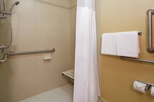 Imagen de la habitación del Hotel Courtyard By Marriott Chesapeake. Foto 6