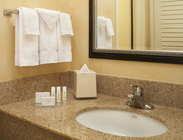Imagen de la habitación del Hotel Courtyard By Marriott Chicago Arlington Heights / South. Foto 4