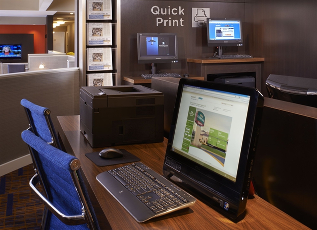 Imagen de los interiores del Hotel Courtyard By Marriott Chicago Arlington Heights / South. Foto 8