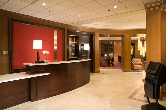 Imagen de los interiores del Hotel Courtyard By Marriott Chicago At Medical District/uic. Foto 6