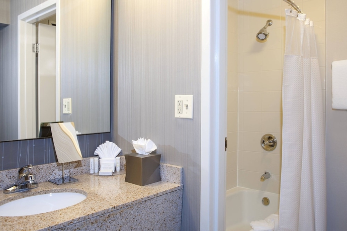 Imagen de la habitación del Hotel Courtyard By Marriott Chicago Glenview/northbrook. Foto 12