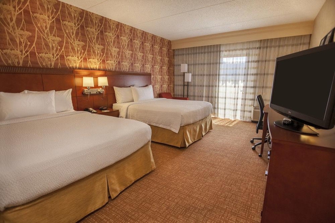 Imagen de la habitación del Hotel Courtyard By Marriott Chicago Highland Park/northbrook. Foto 9