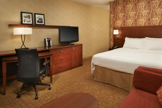 Imagen de la habitación del Hotel Courtyard By Marriott Chicago Lincolnshire. Foto 3