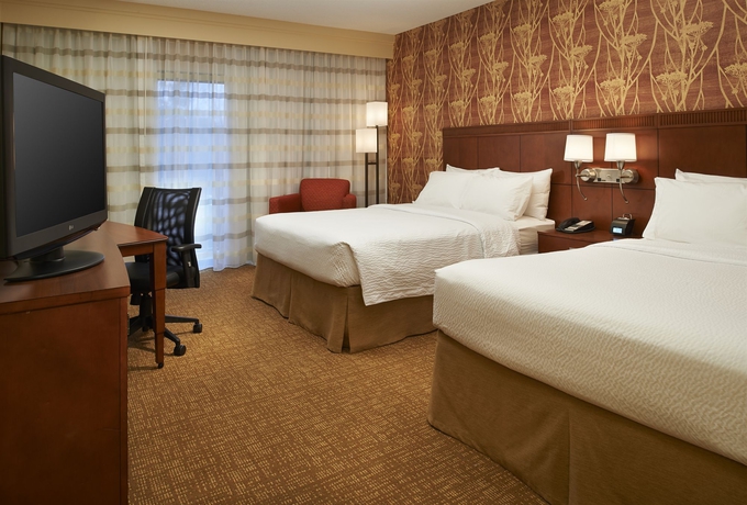 Imagen de la habitación del Hotel Courtyard By Marriott Chicago Lincolnshire. Foto 4