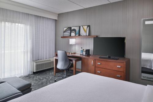 Imagen de la habitación del Hotel Courtyard By Marriott Chicago Oakbrook Terrace. Foto 13
