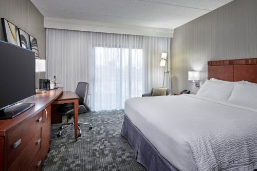 Imagen de la habitación del Hotel Courtyard By Marriott Chicago Oakbrook Terrace. Foto 19