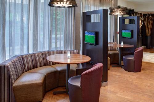 Imagen general del Hotel Courtyard By Marriott Chicago Oakbrook Terrace. Foto 8