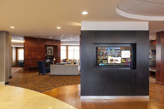 Imagen de los interiores del Hotel Courtyard By Marriott Chicago Schaumburg/woodfield Mall. Foto 18