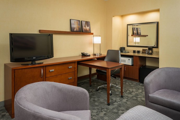 Imagen de la habitación del Hotel Courtyard By Marriott Chicago Wood Dale. Foto 6