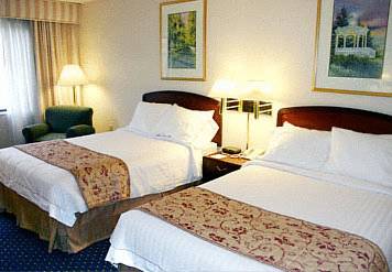 Imagen de la habitación del Hotel Courtyard By Marriott Cincinnati Airport. Foto 5