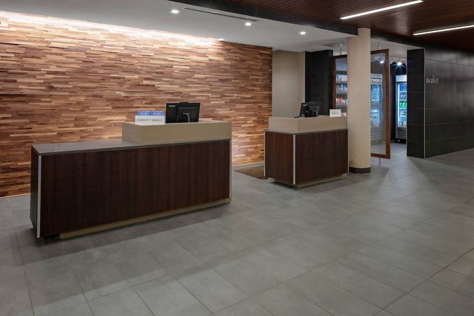 Imagen de los interiores del Hotel Courtyard By Marriott Cincinnati Mason. Foto 16